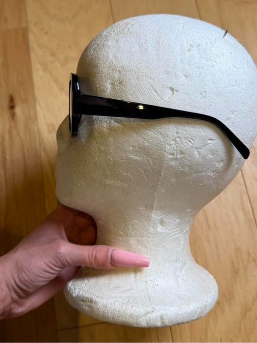 Oversized Geometric Sunglasses - Retro Style - Picture 5 of 5